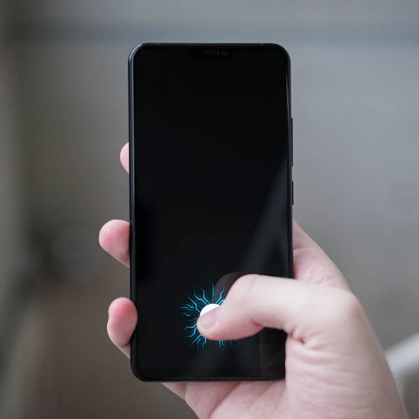 سنسور اثرانگشت برروی صفحه نمایش