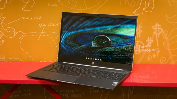 بهترین Chromebook با صفحه نمایش بزرگ و قیمت مناسب: HP Chromebook 15