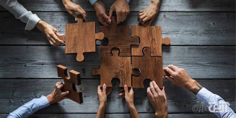 چرا باید پاورپوینت مدیریت ارتباط با مشتری (CRM) را تهیه کنید – نمایش مزایا، صرفهجویی در زمان و طراحی حرفهای